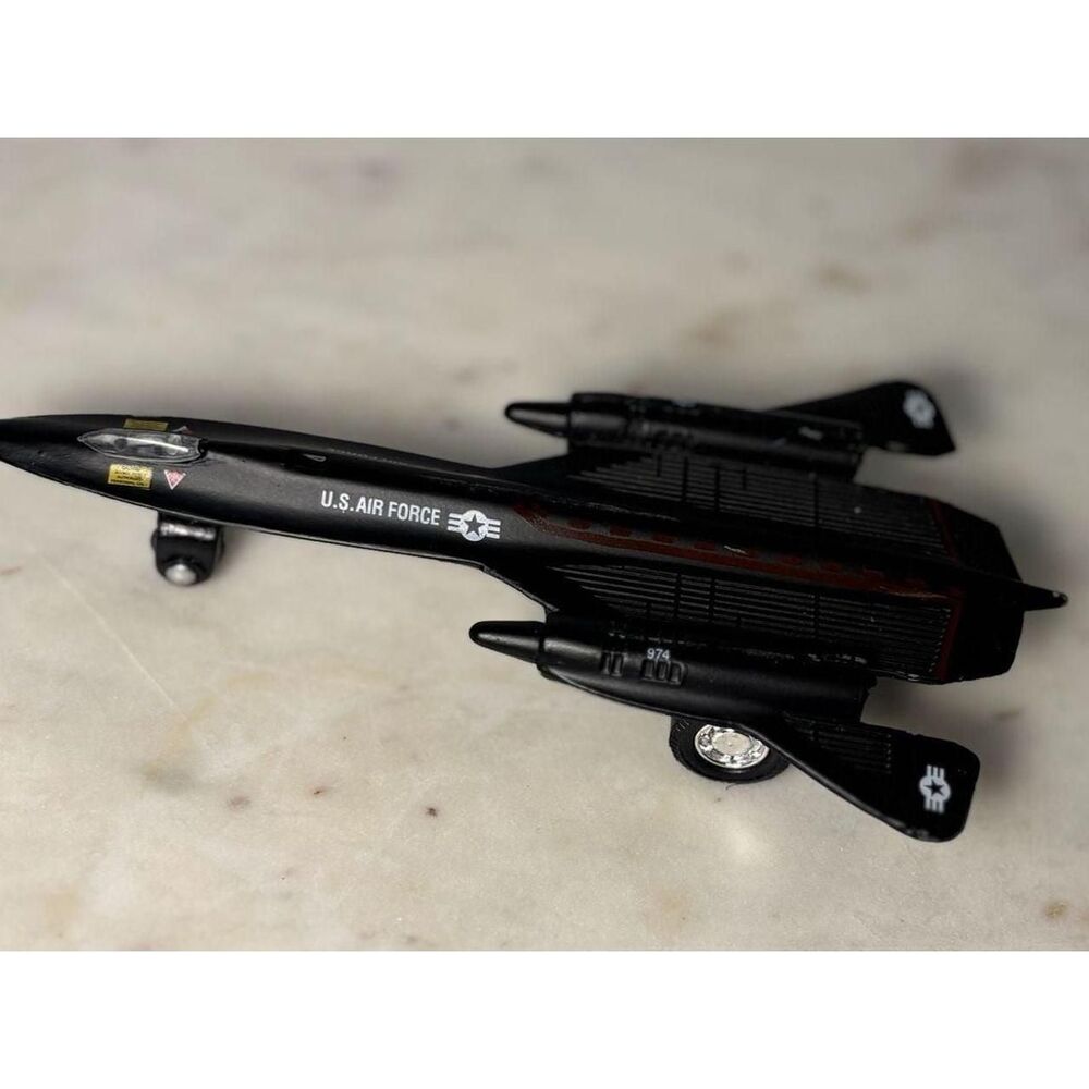 Unbranded Collectibles